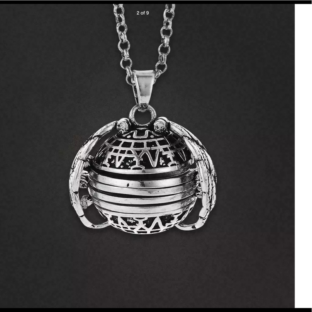 New Multi Photo Locket - Picture 10 of 15